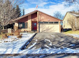 47 Lowe Blvd, Newmarket, ON L3Y 6H1