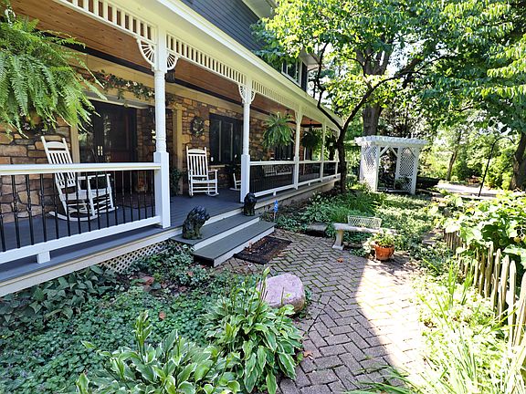 Gardens and arbors.