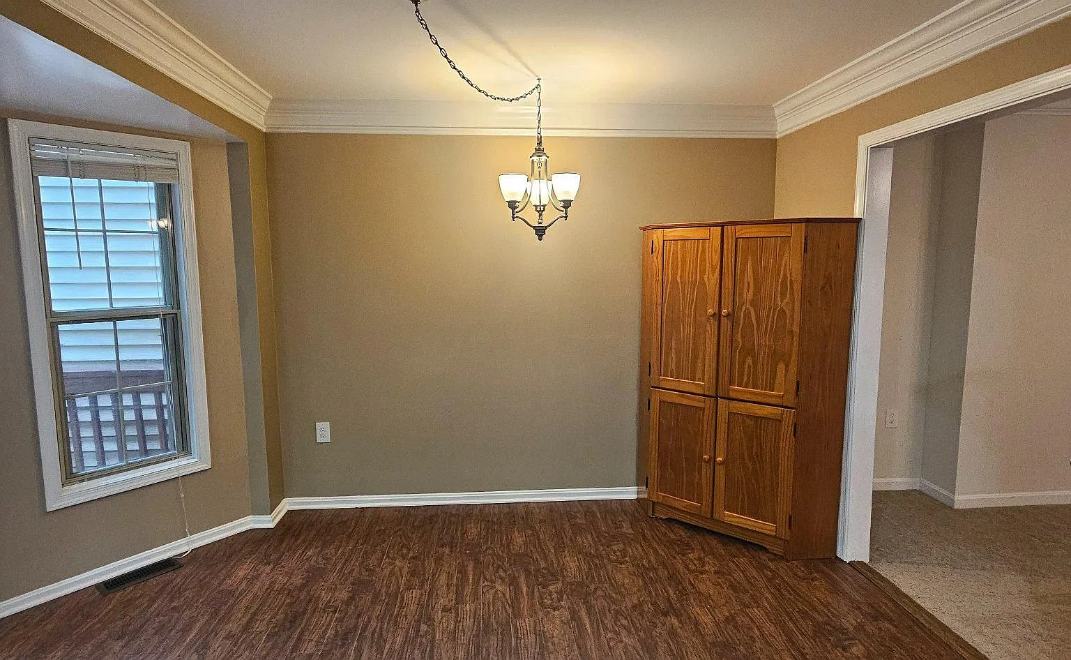 2 bed, 2.5 bath, 2032 sqft, $2,700 — Photo 3