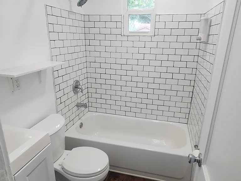 4711 Fairfield Ave S — Photo 2