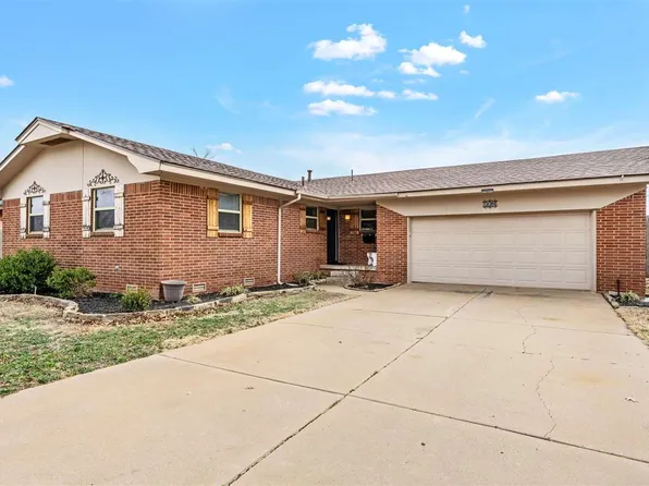 308 Cardinal Cir S, Altus, OK 73521