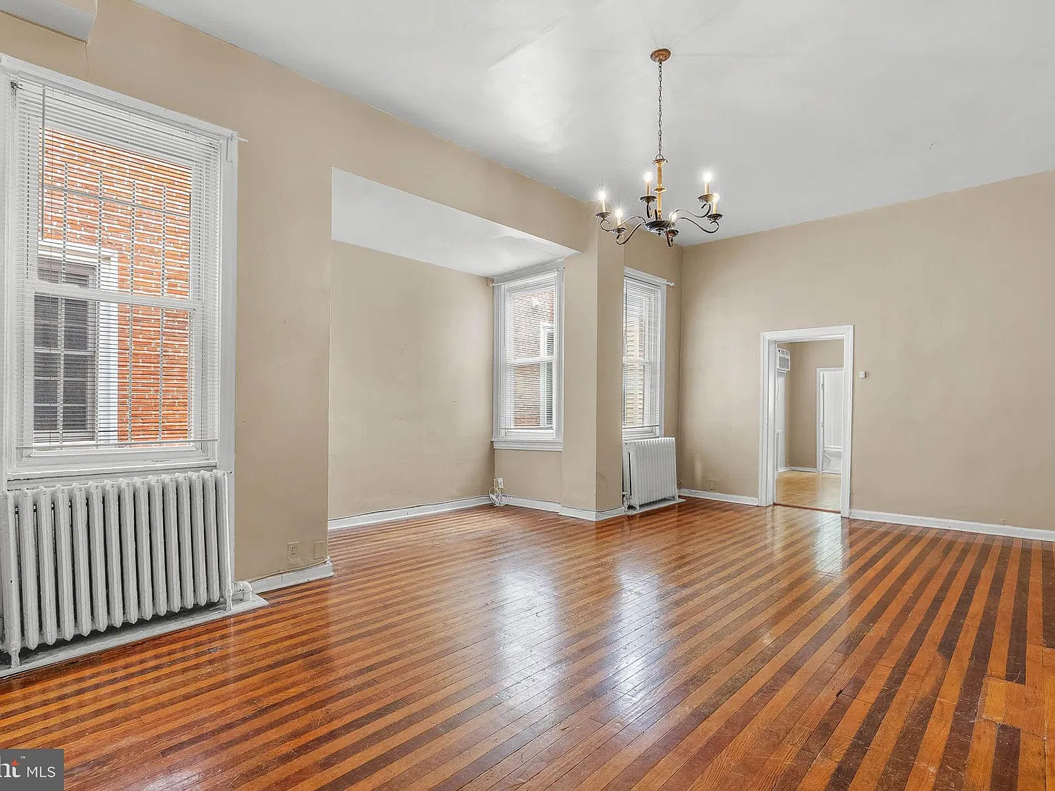 1 bed, 1.0 bath, 750 sqft, $1,795 — Photo 2