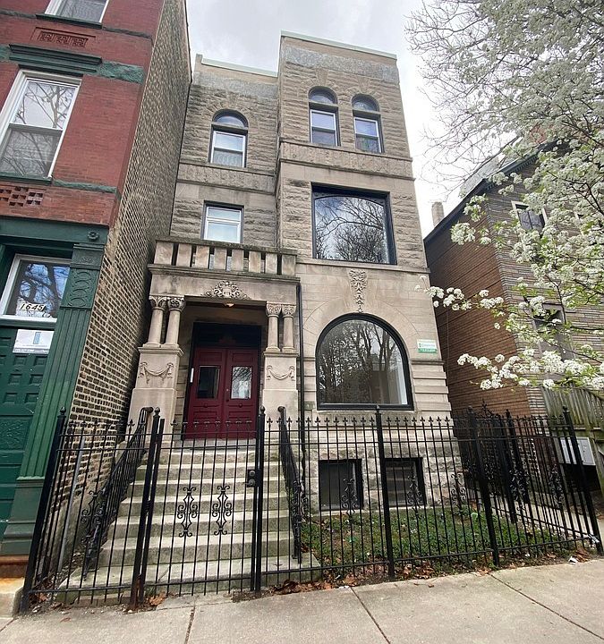 1st image of 1647 W Huron St #1