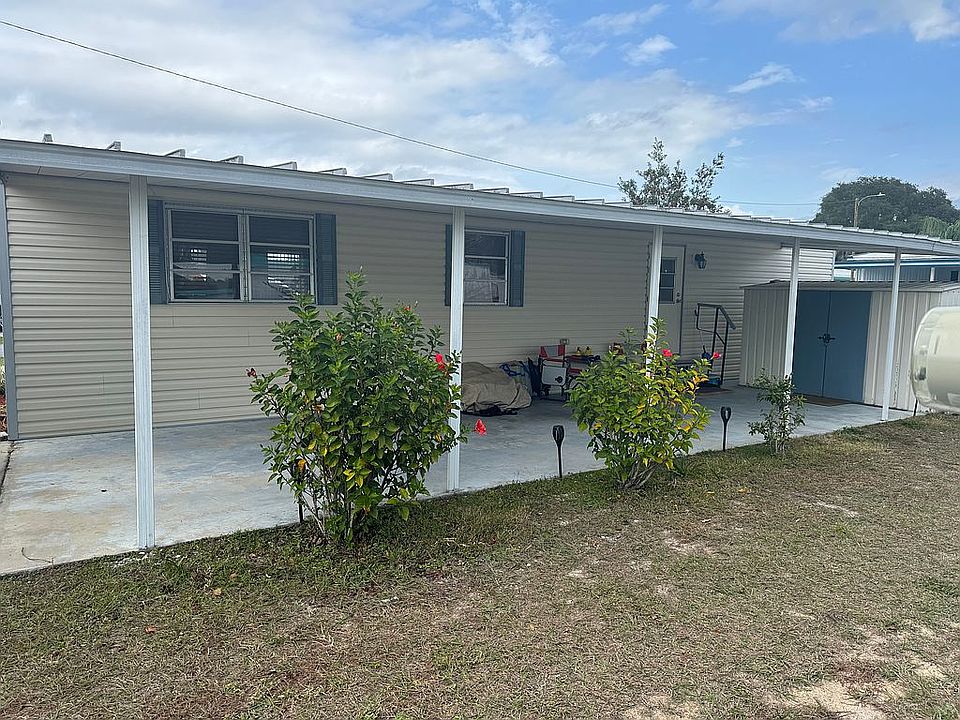 1st image of 895 Pine Dr