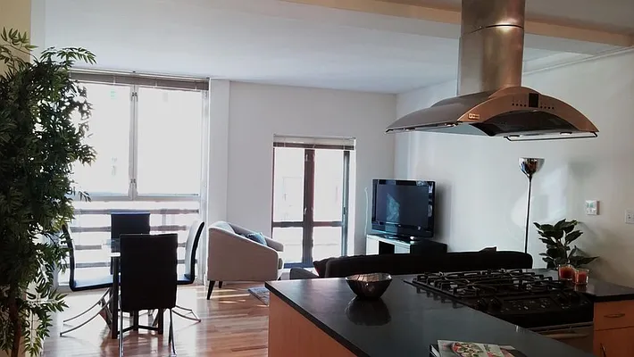 Rented by The Durst Organization | media 9