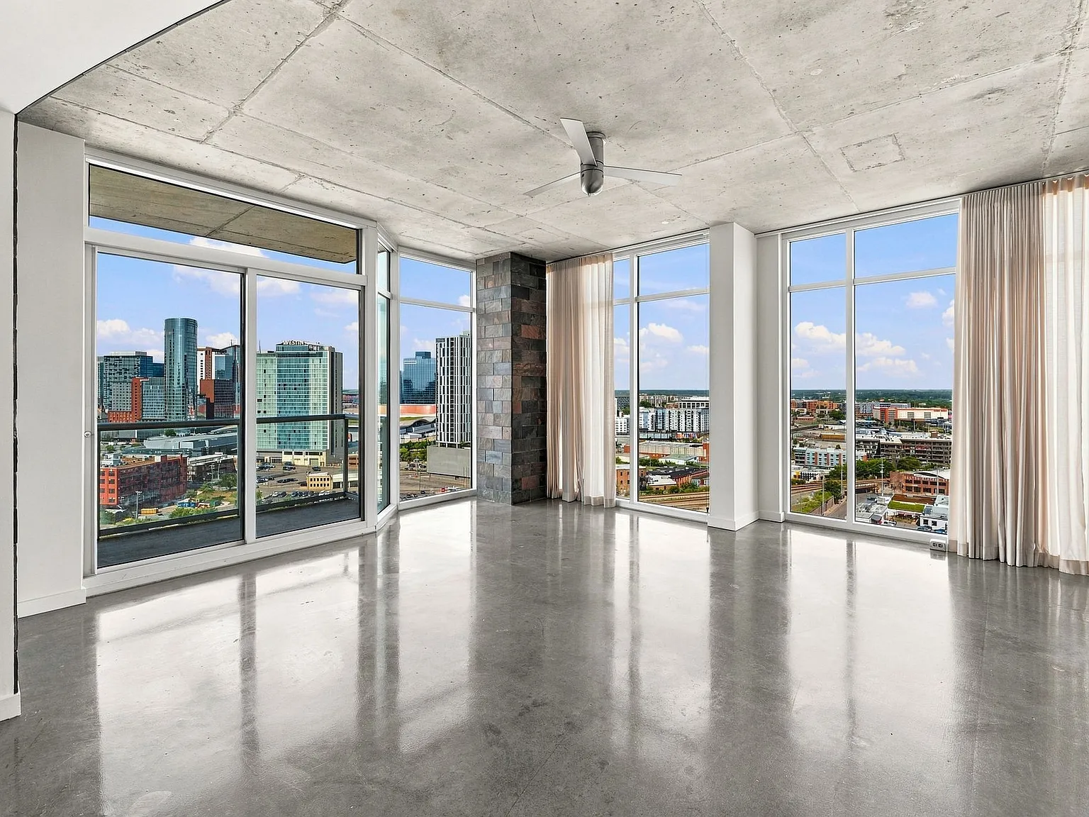 2 bed, 1298 sqft, $4,500 — Photo 1