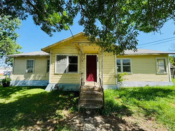 201 Oscar St, Taylor, TX 76574