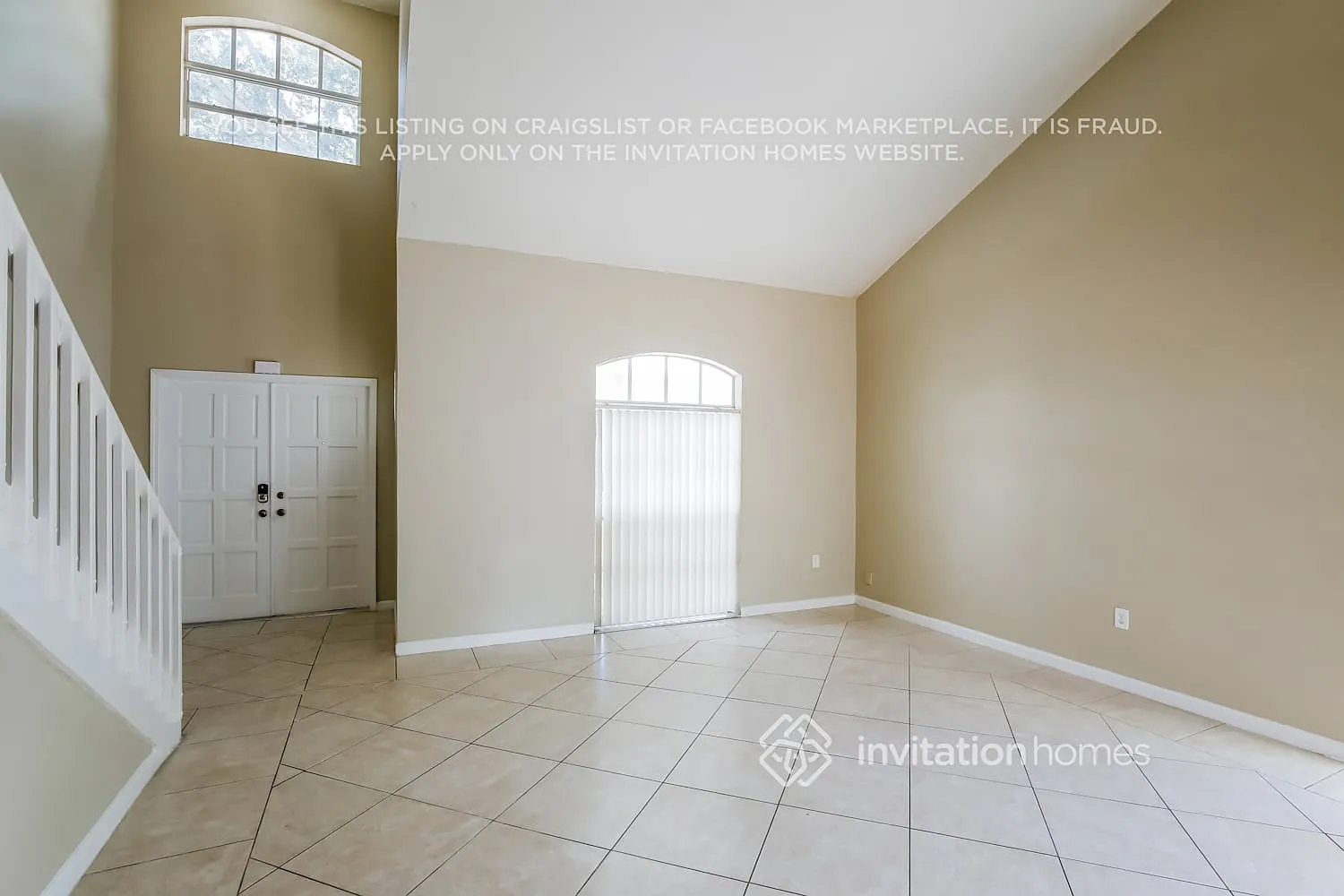 8229 NW 199th Ter Hialeah, FL 33015 — Photo 4