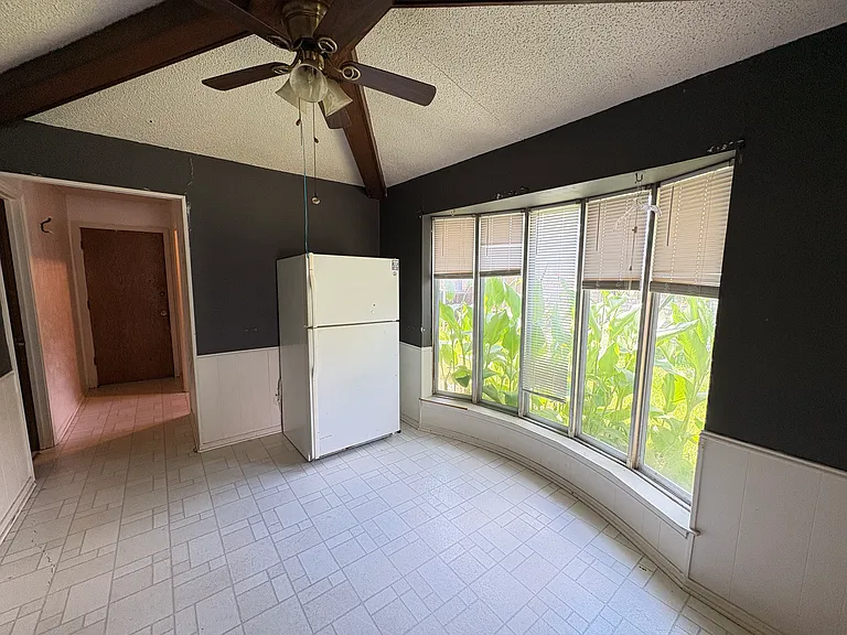 2916 Robin Rd — Photo 4