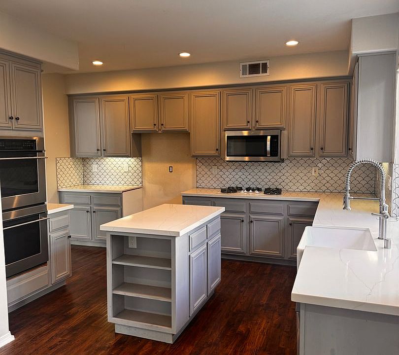 1st image of 17 Mesa Cir
