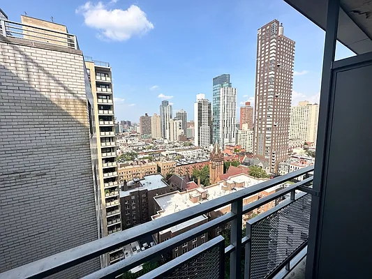 Rented by UES Management | media 3