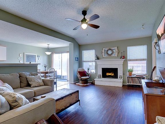 3rd image of 1205 Beechwood Dr