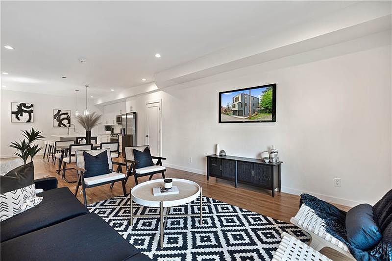 5712 Butler St, Pittsburgh, PA 15201 Zillow