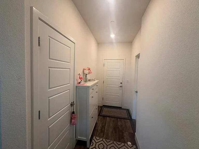 1839 Yellowwood Ave — Photo 53