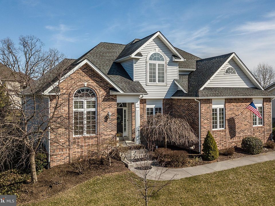 1st image of 142 Kinross Dr