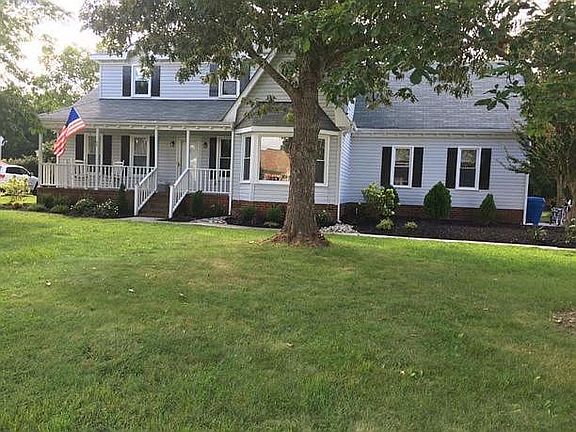 3rd image of 2209 Shingle Wood Way