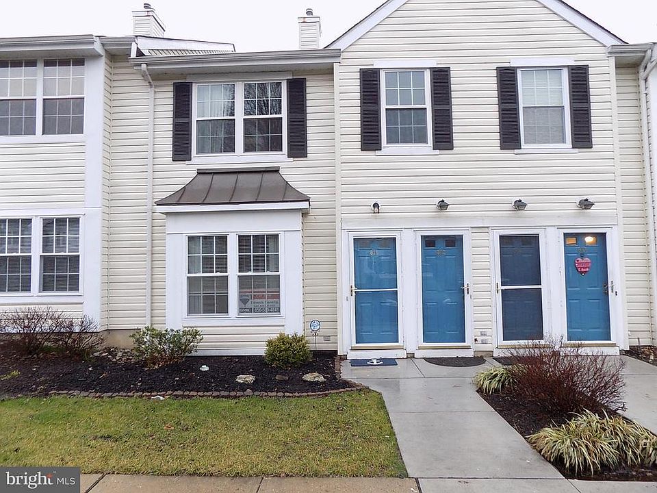 1st image of 811 Lindsley Ct