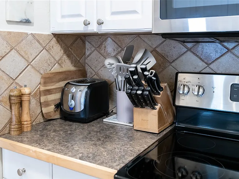 1384 Park Ave #215 — Photo 31
