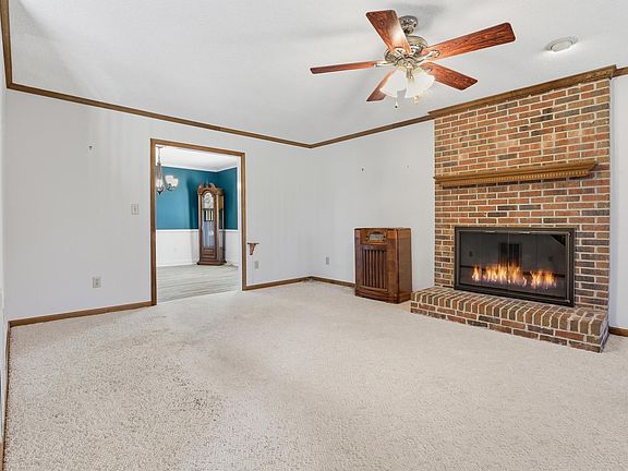 4th image of 306 Pinnacle Ct