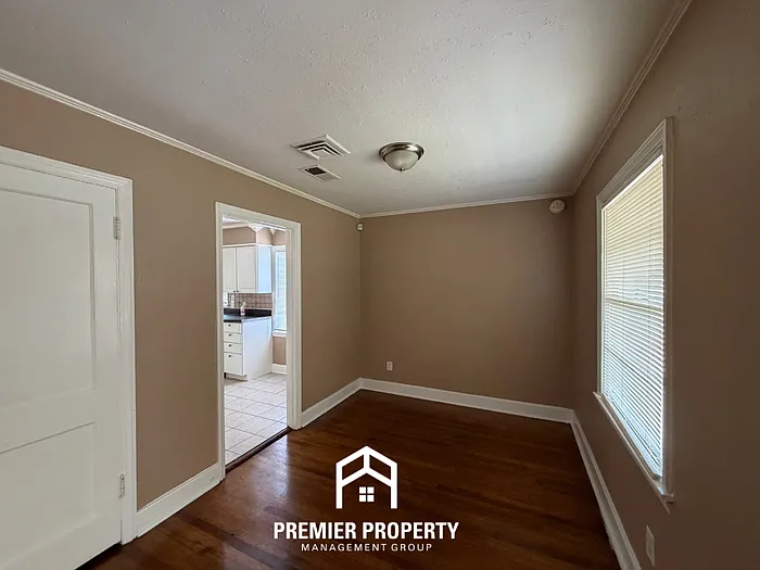 4744 Durbin Ave — Photo 4