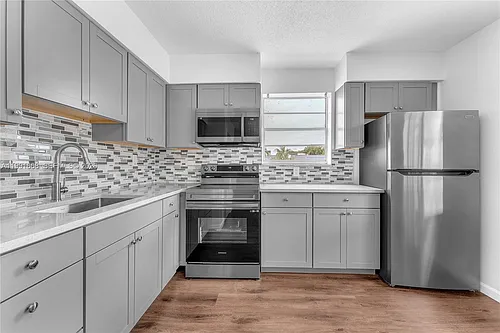 3750 SW 59th Ave #3 Photo 1