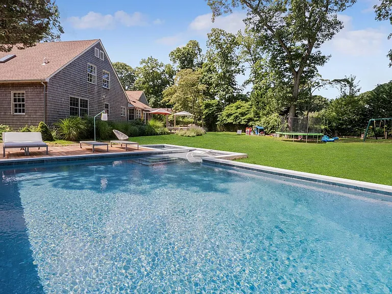 15 Beach Plum Rd — Photo 7