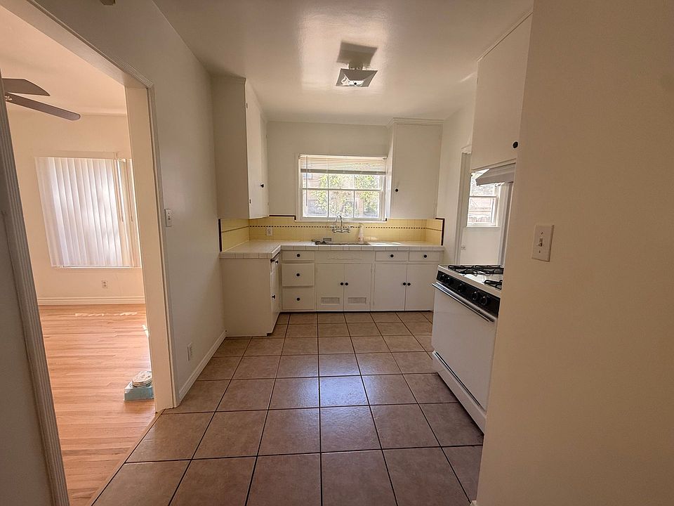 1st image of 5135 Olivewood Ave