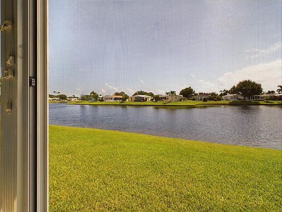 4th image of 7916 Meadowlark Lane