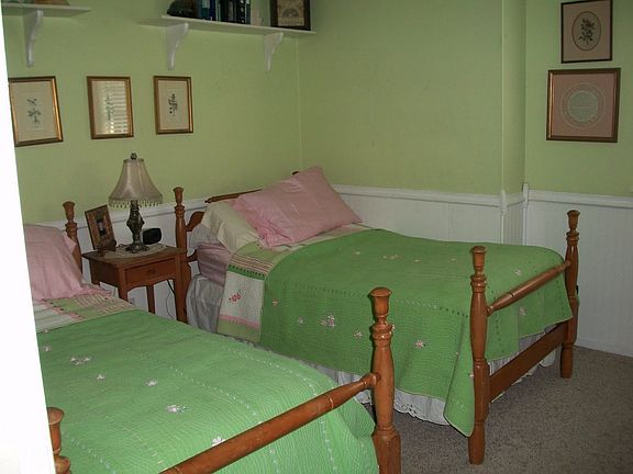 2nd upstairs bedroom