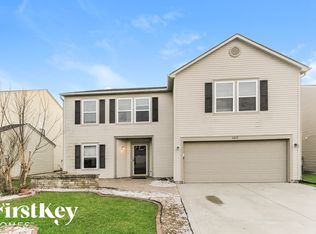 6829 W Raleigh Dr, McCordsville, IN 46055