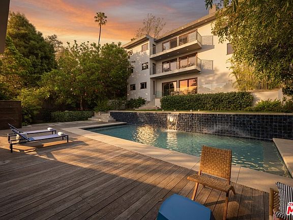 2nd image of 2035 De Mille Dr