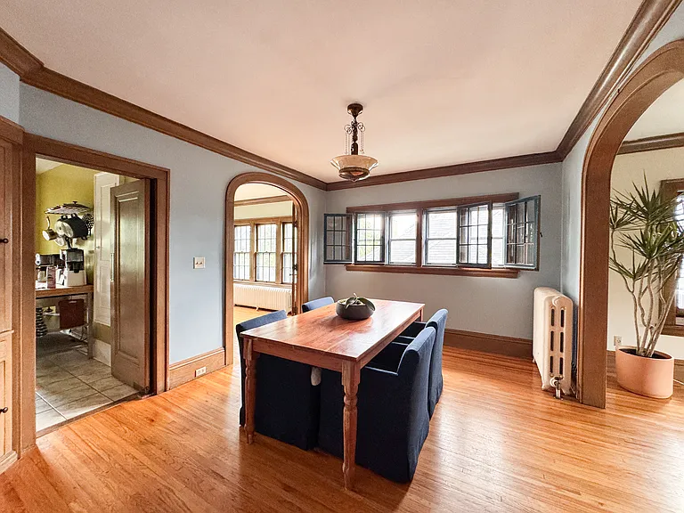 3237 Emerson Ave S — Photo 9