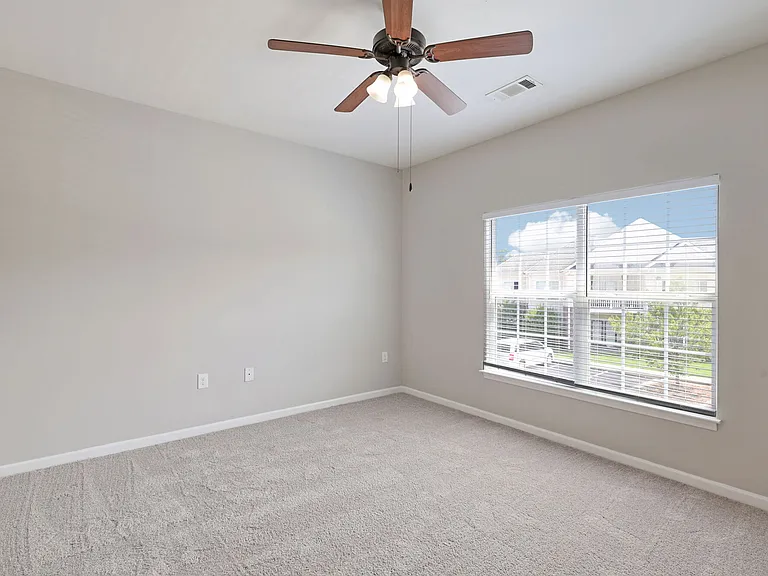 Cumberland Trace Village Apartments — Photo 46