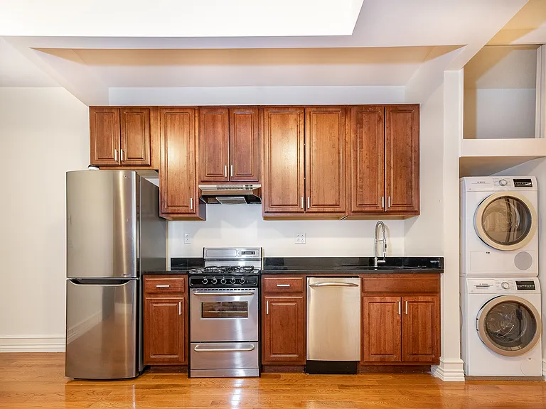 103 W 77th St #3B — Photo 2