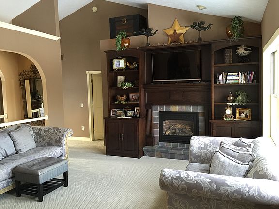 4th image of 16014 Outback Dr NE