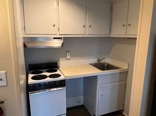 305 Maple St #4, Burlington, VT 05401