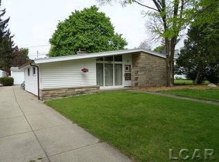 740 Briarcliff Rd, Jackson, MI 49203