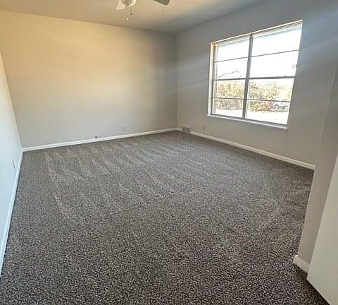 2nd Bedroom, with walk -in closet