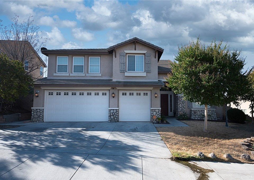 1st image of 27927 Blackhawk Ct