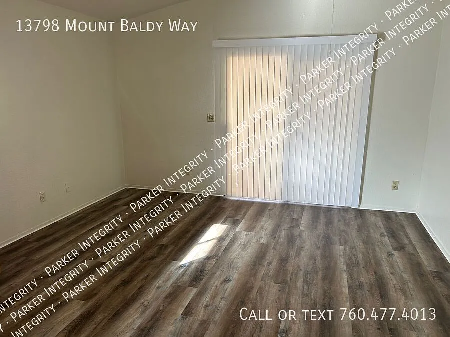 3 bed, 1304 sqft, $2,095 — Photo 2