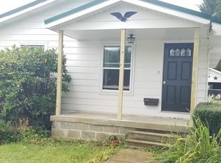 37 7th St, Youngsville, PA 16371