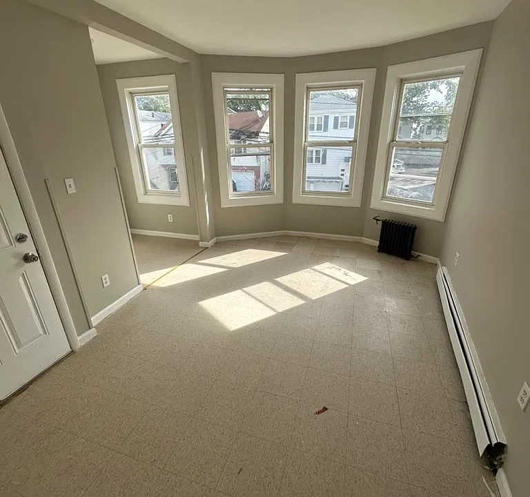 131 Brookdale Ave #3