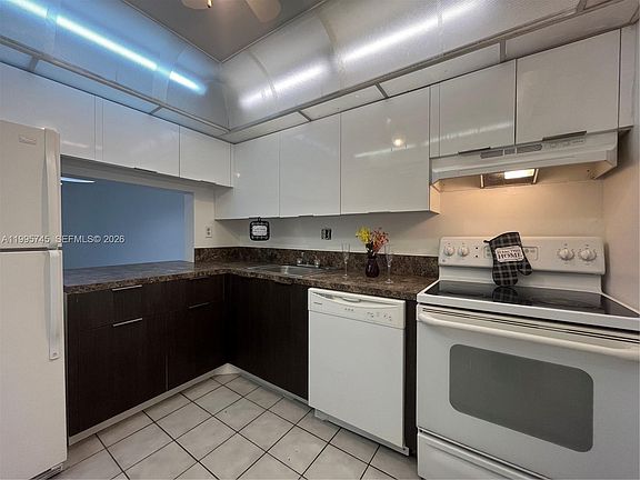 2nd image of 7820 Colony Cir S APT 301