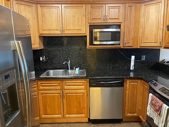 2nd image of 3483 Bathgate Ln