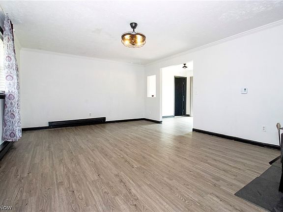4th image of 1515 Cinnamon Dr S