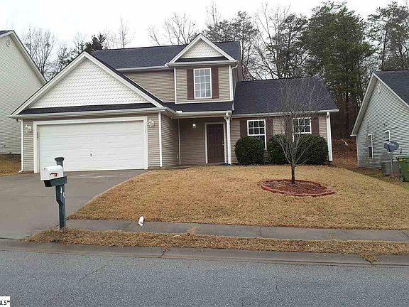 3rd image of 115 Stockbridge Dr