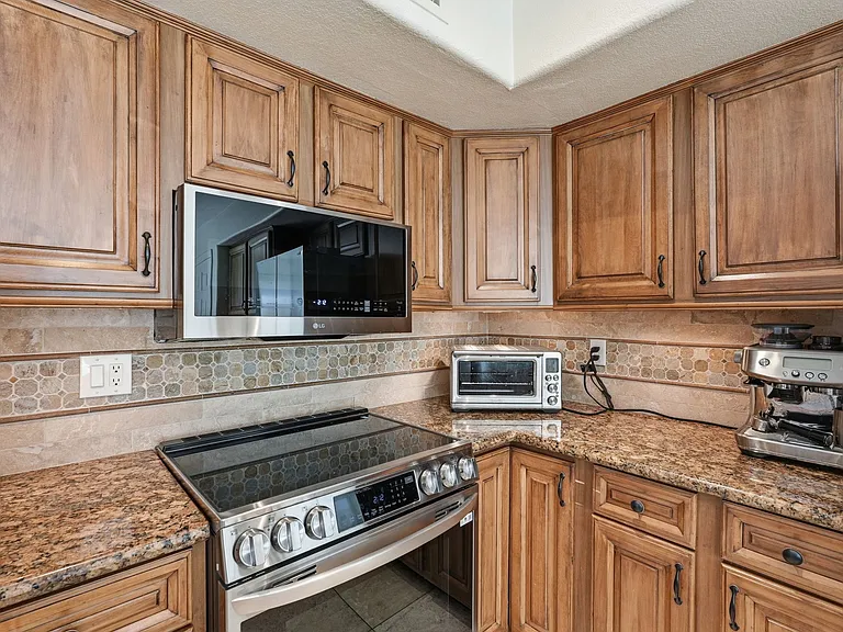 8894 E Aster Dr — Photo 11