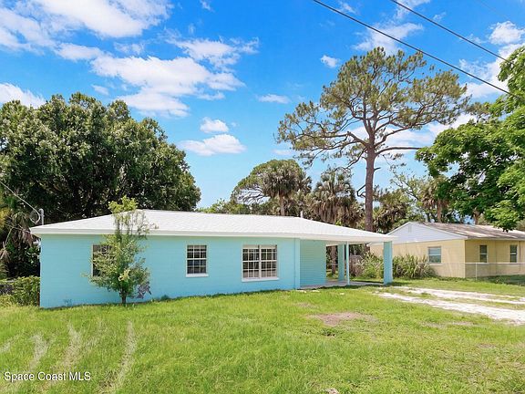 3rd image of 213 Coral Way