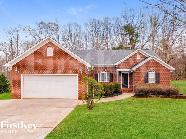 164 Silver Birch Ln, Mount Holly, NC 28120