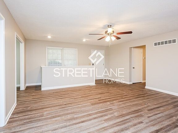 3rd image of 203 Jody Lynn Ct